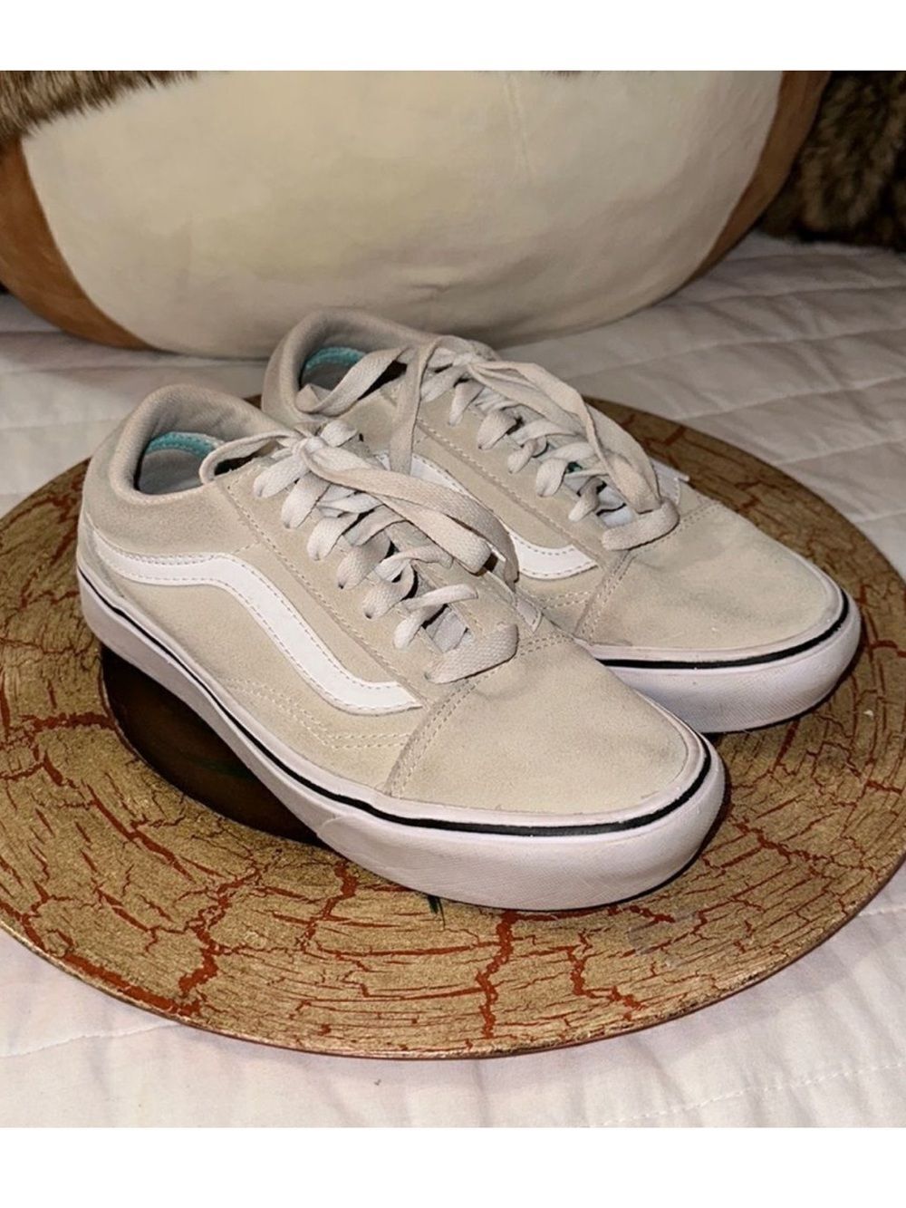 VANS Unisex Women’s 6 Ivory White Suede Leather Skateboard Sneakers